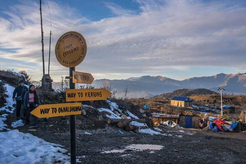 4 Days Pikey Peak Trek : The Best View of Mt Everest - Lodges, Food, Power, and Cash