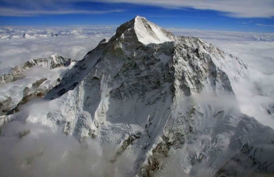 45-Minute Mount Everest Flight Tour from Kathmandu - The peaks you may recognize from the air