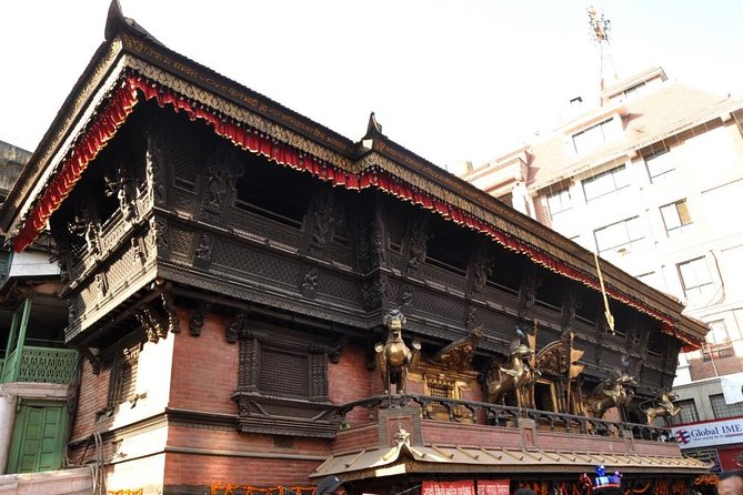 Best Nepal Tour Package - Day 6: Airport transfer without the last-minute scramble