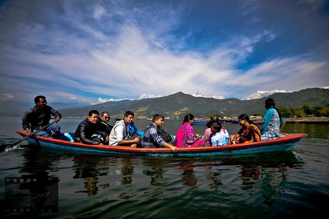 Best of Nepal Luxury Adventure Tour Package - 9 Days - Chitwan’s safari, canoe, and Tharu culture