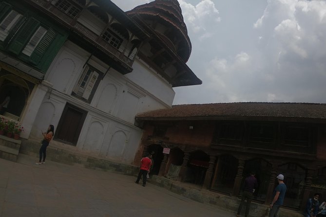 Bhaktapur Day Tour with Changu Narayen - Two sites, two different sides of Nepal
