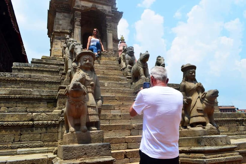 Bhaktapur Durbar Square 4-Hour Tour - Golden Gate and the 55 Window Palace