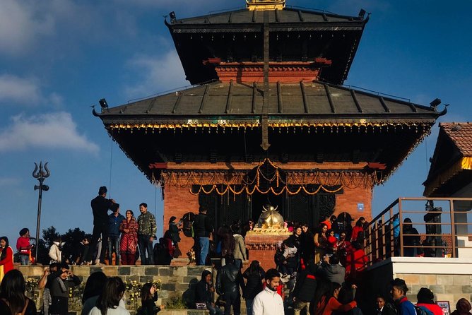 Chandragiri Hill Station Tour by Cable Car - What to do at the hilltop