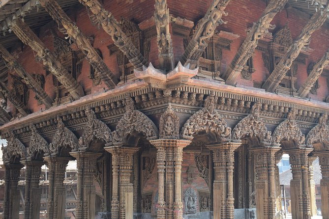 City tour of Bhaktapur and Patan Durbar Square - Crossing to Bhaktapur Durbar Square