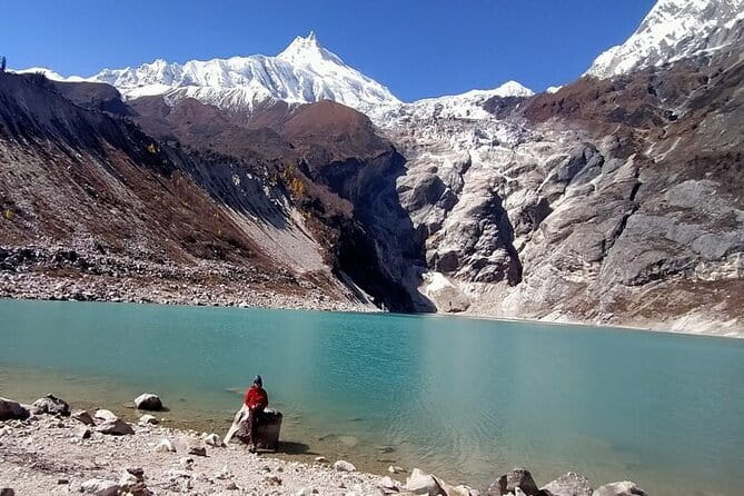 Dancing in the Manaslu Circuit Trek - Day 2: Tatopani hot springs and Jagat