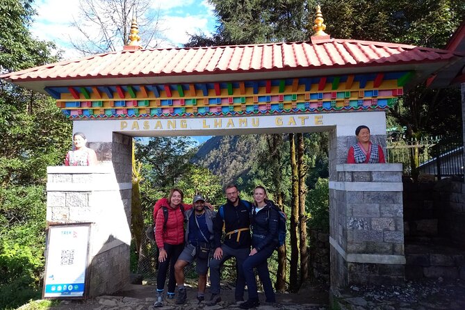 Everest 5-Day Trek from Kathmandu - Guides, porters, and the feel of a private trek