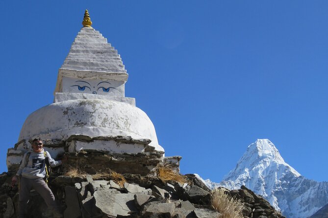 Everest Basecamp Trek: 14 days - Day 7: Nangkartshang Peak and a useful pause