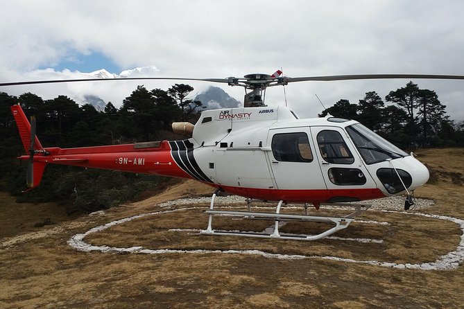 Everest Helicopter Tour from Kathmandu with Landing for Breakfast - One hour at Hotel Everest View
