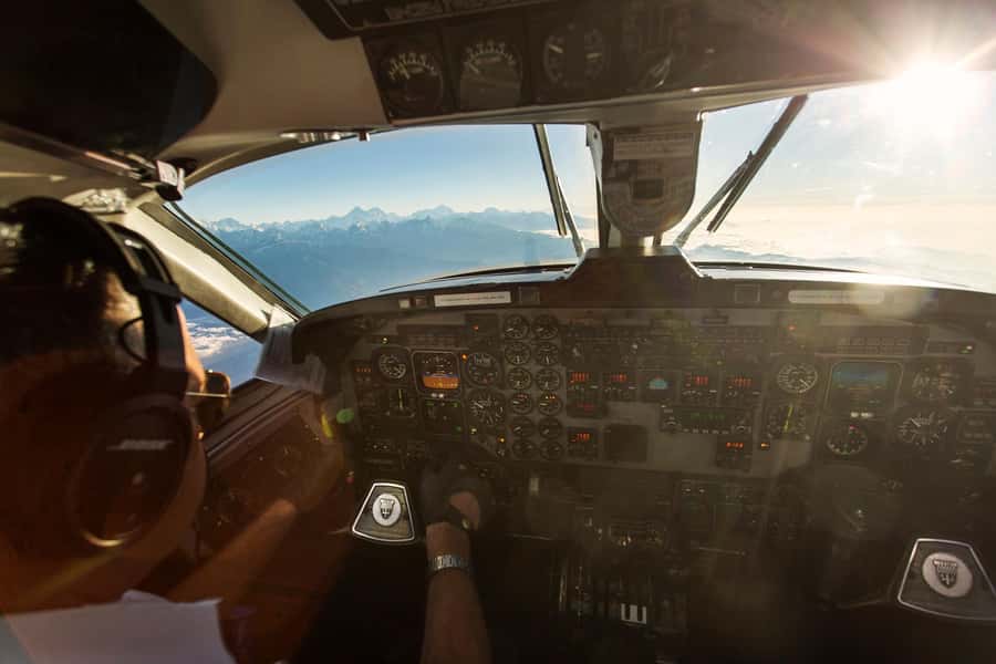 From Kathmandu: 1 hour Panoramic Everest Flight - Taking off toward the eastern Himalayas