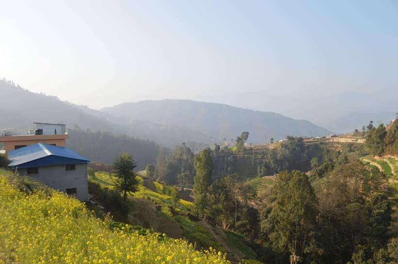 From Kathmandu: 3-Day Chisapani-Nagarkot Trek & Bhaktapur - A three-day route that links hills and temples