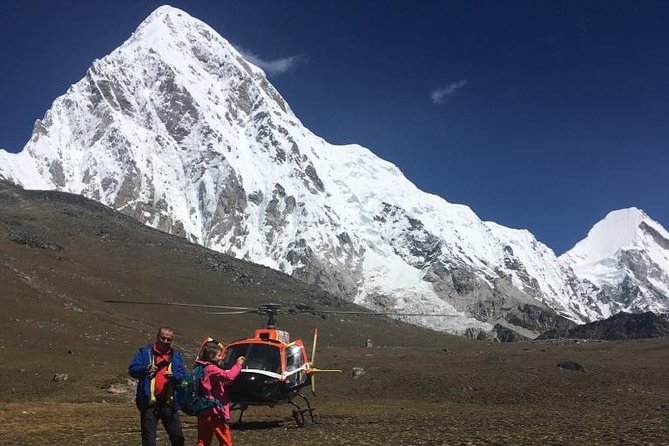 Guaranteed Landing at Everest Base Camp Kalapathar by Helicopter - Photo opportunities and the best seat