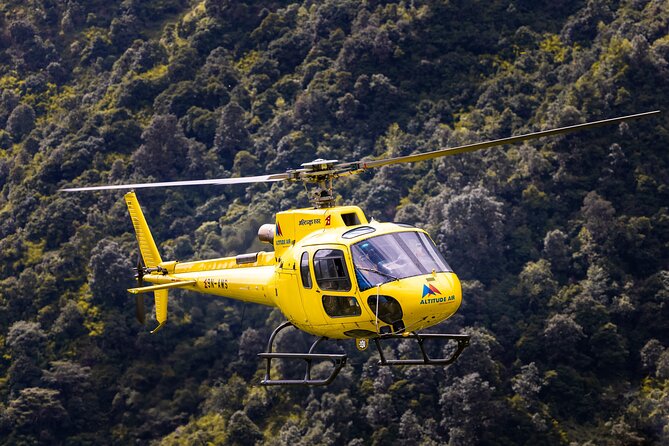 Himalayan Gosaikunda Helicopter Tour from Kathmandu - Forty-five minutes above the Himalayan peaks