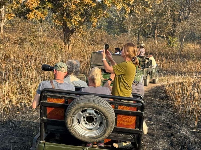 Kathmandu: 3-Day Chitwan Safari Tour with Hotel Transfers - Day 1: The road from Kathmandu to the Rapti River