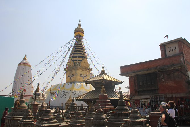 Kathmandu Day Tour - Boudhanath, prayer around the great Buddhist dome
