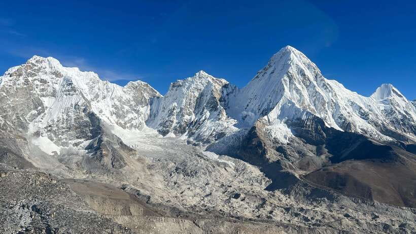 Kathmandu: Everest Helicopter Tour with Landing & Breakfast - Returning through Lukla to Kathmandu