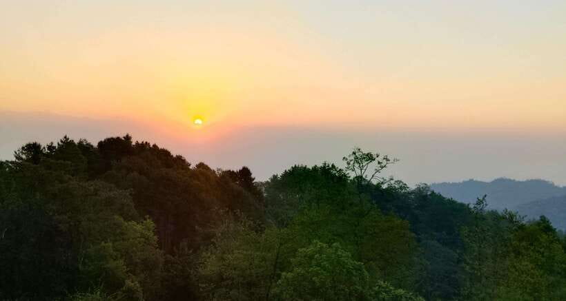 Kathmandu: Nagarkot Sunrise & Hike with Lunch -Private/Group - The drive from Thamel to Nagarkot