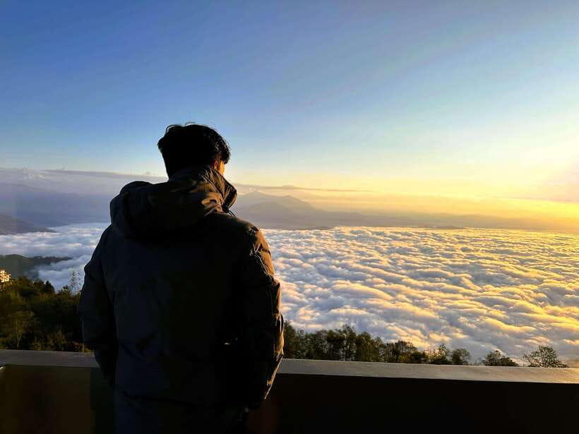 Kathmandu: Nagarkot Sunrise & Hiking to Changunarayan - Who should book this outing?