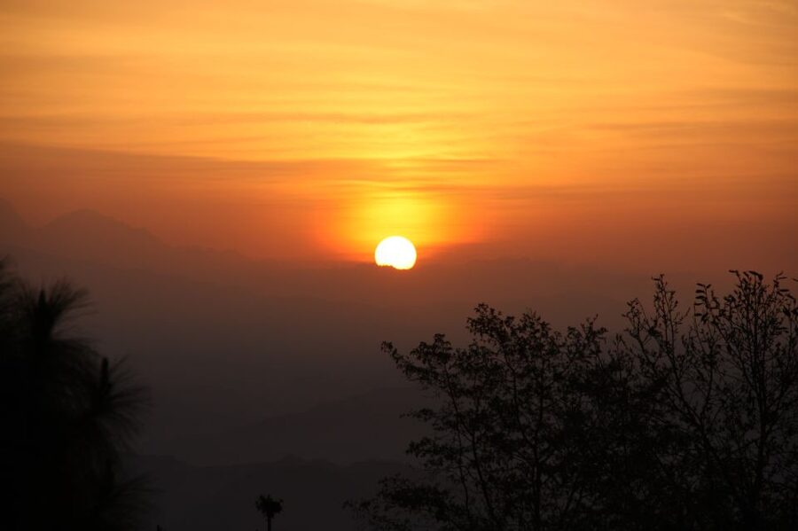 Kathmandu: Nagarkot Sunrise Tour with Day Hike - Key points at a glance