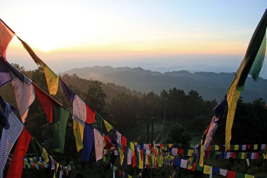 Kathmandu: Nagarkot Sunrise Tour with Day Hike - Sunrise at Nagarkot, about one hour of mountain views