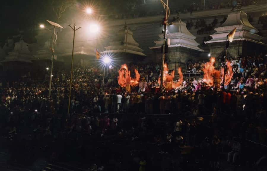 Kathmandu: Pashupatinath Aarati & Cremation Evening Tour - Booking, cancellation, and meeting details