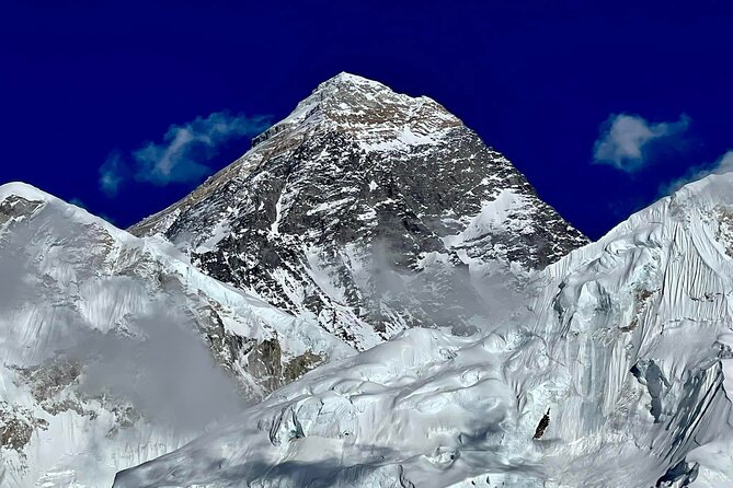 Luxury Everest Base Camp Trek -11 Days - Day 2: Flying to Lukla and starting the trail