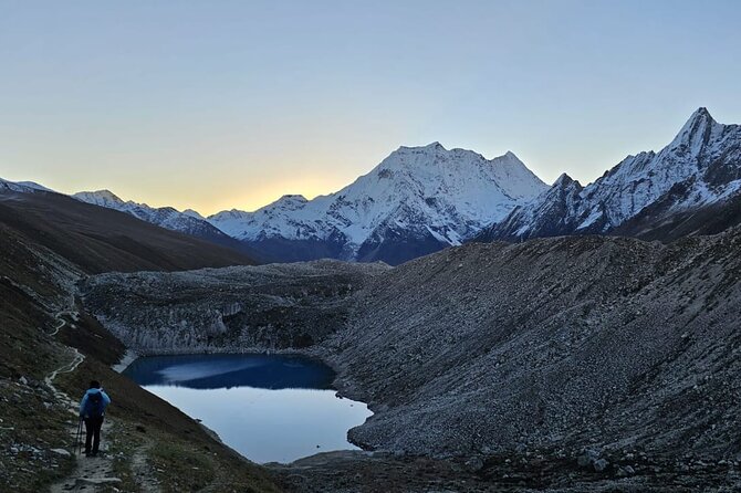 Manaslu Trekking - Days 3 to 5 follow the Budhi Gandaki