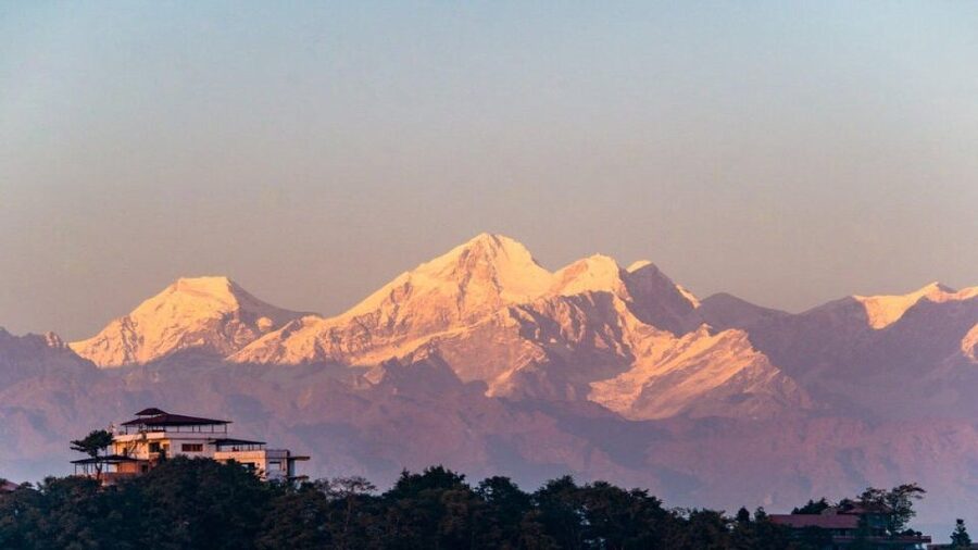 Panoramic Day Hike from Nagarkot to Changunarayan with Lunch - The one-hour climb from Kathmandu to Nagarkot