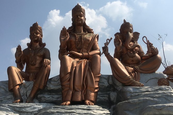 Private Day Tour in Kathmandu Valley Rim with Bhaktapur Sightseeing - Bhaktapur’s Royal Squares and Newari Craft