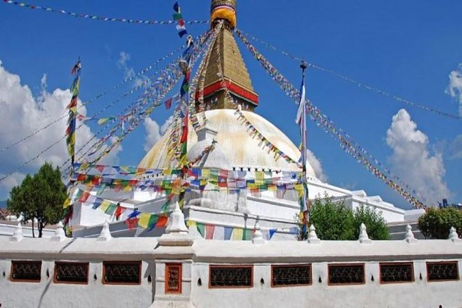 Private Half-Day Tour of Boudhanath and Pashupatinath Temples in Kathmandu - What the guide adds to the visit