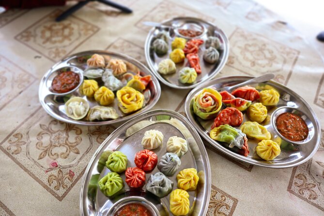 Rainbow Mo:Mo - Starting at the Garden of Dreams in Kathmandu