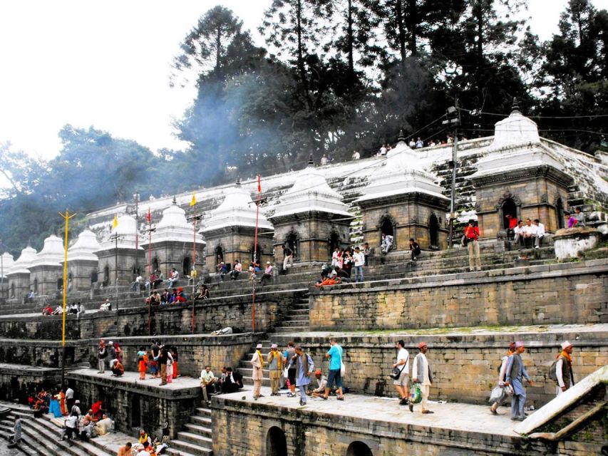 Sacred Pashupatinath: Aarati,Cremation Rites & Boudha Stupa - The Aarati ceremony at the Bagmati River