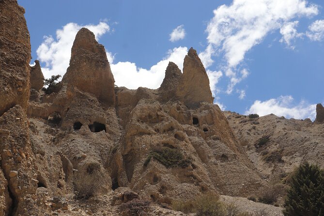 Upper Mustang Trekking - Days 6 and 7: Chhusang, Chele, and Syangboche