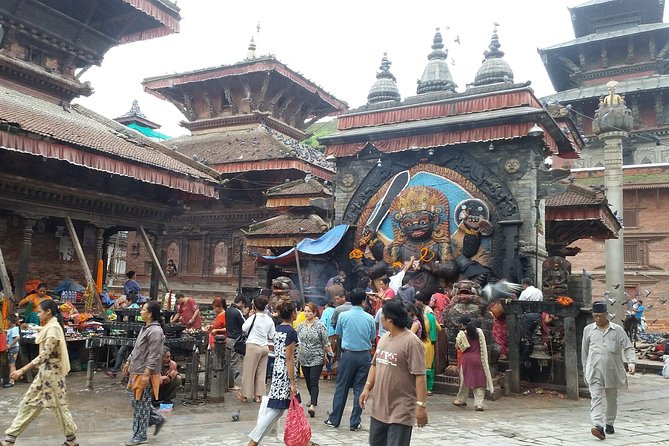 Walking tour of Kathmandu with awesome local guides - Asan: ten minutes in one of Kathmandu’s historic squares